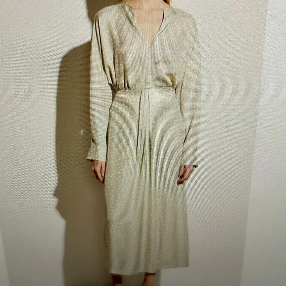 Vince Stone Dot Silk Blend Blouse Top Celery XS - Picture 2 of 4